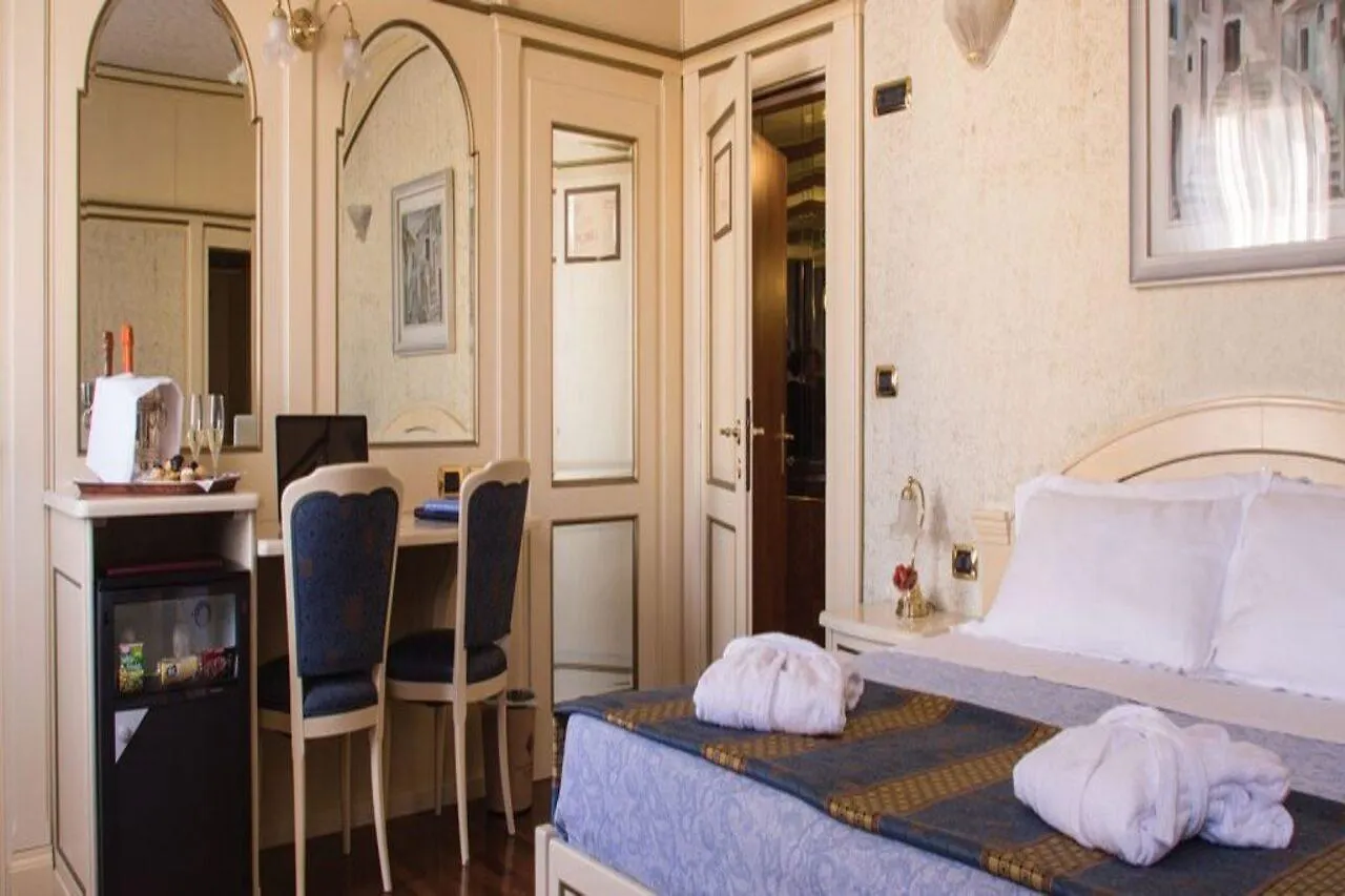Hotel Colomba D'Oro Verona 4*,  Italy