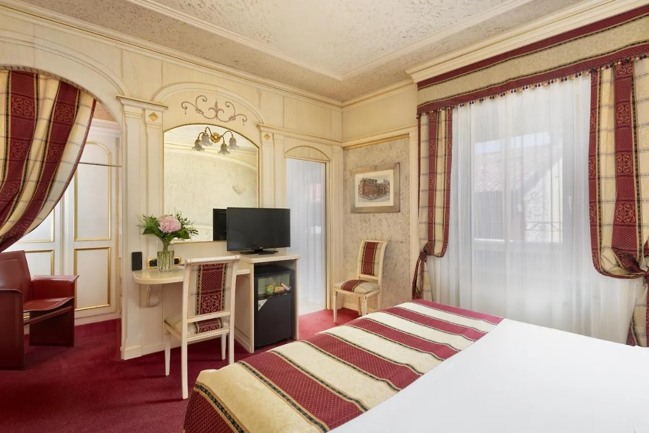 Hotel Colomba D'Oro Verona 4*,