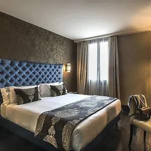 navštívit hotel