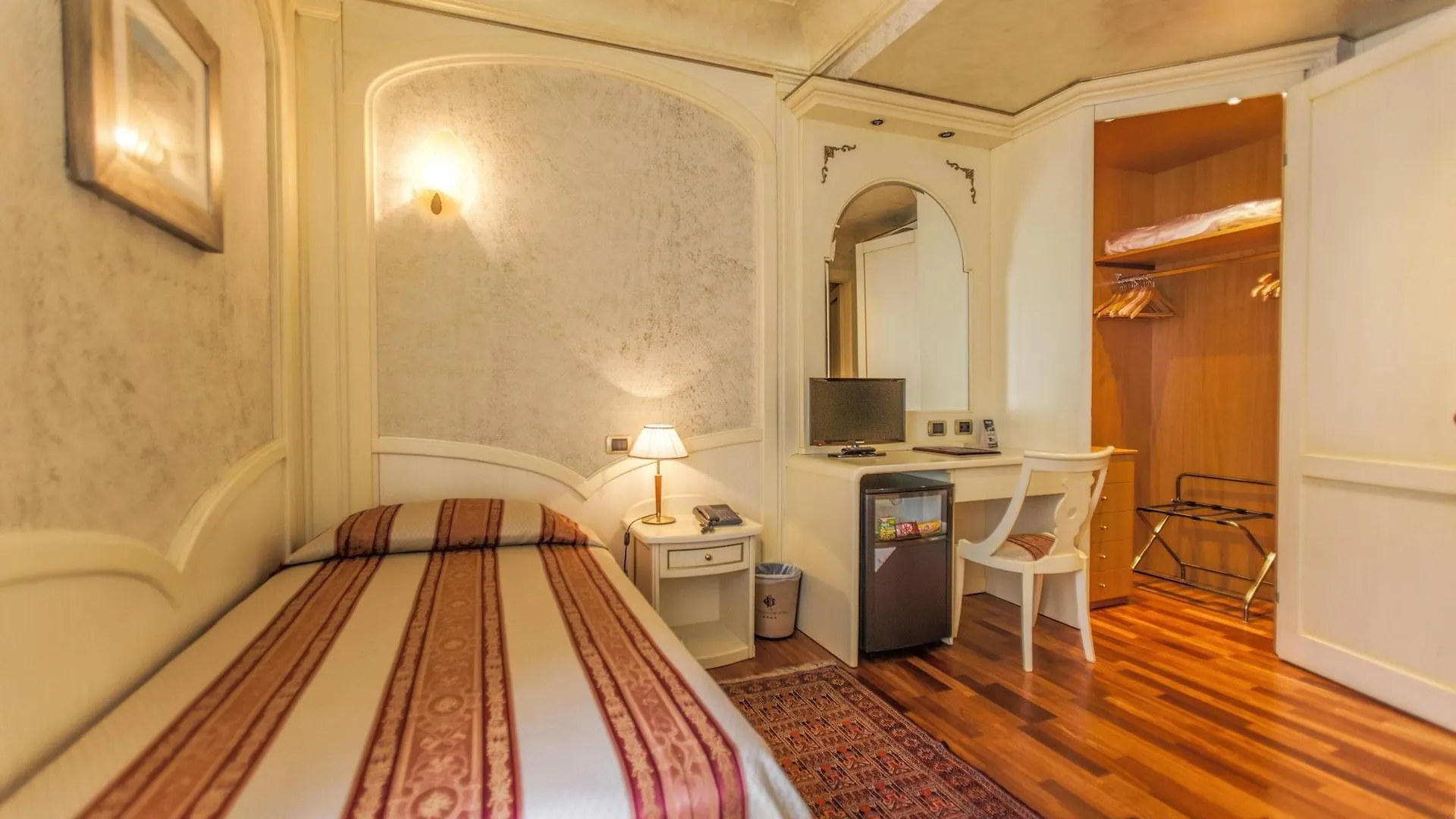Hotel Colomba D'Oro Verona 4*,