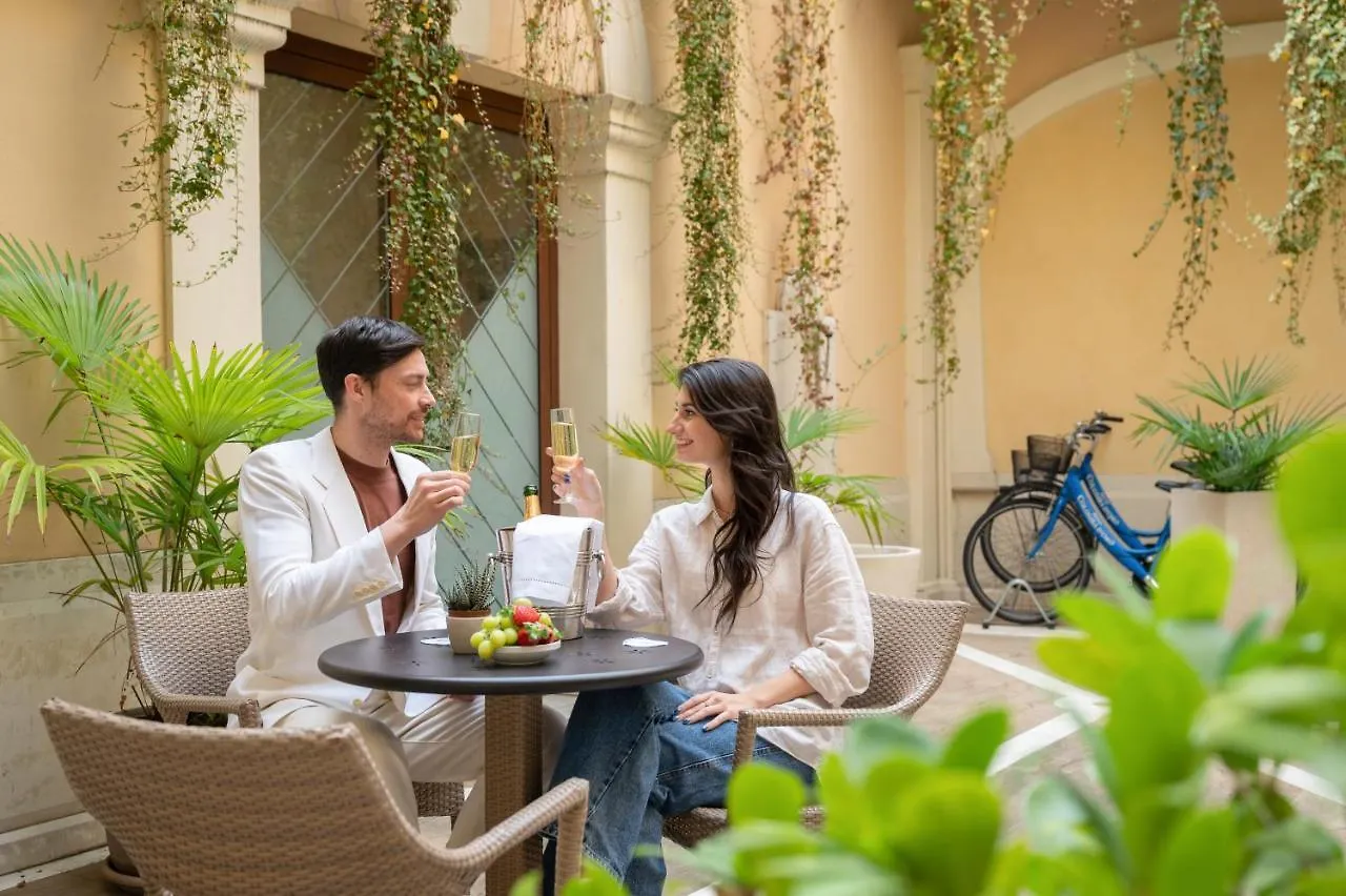 Hotel Colomba D'Oro Verona 4*,